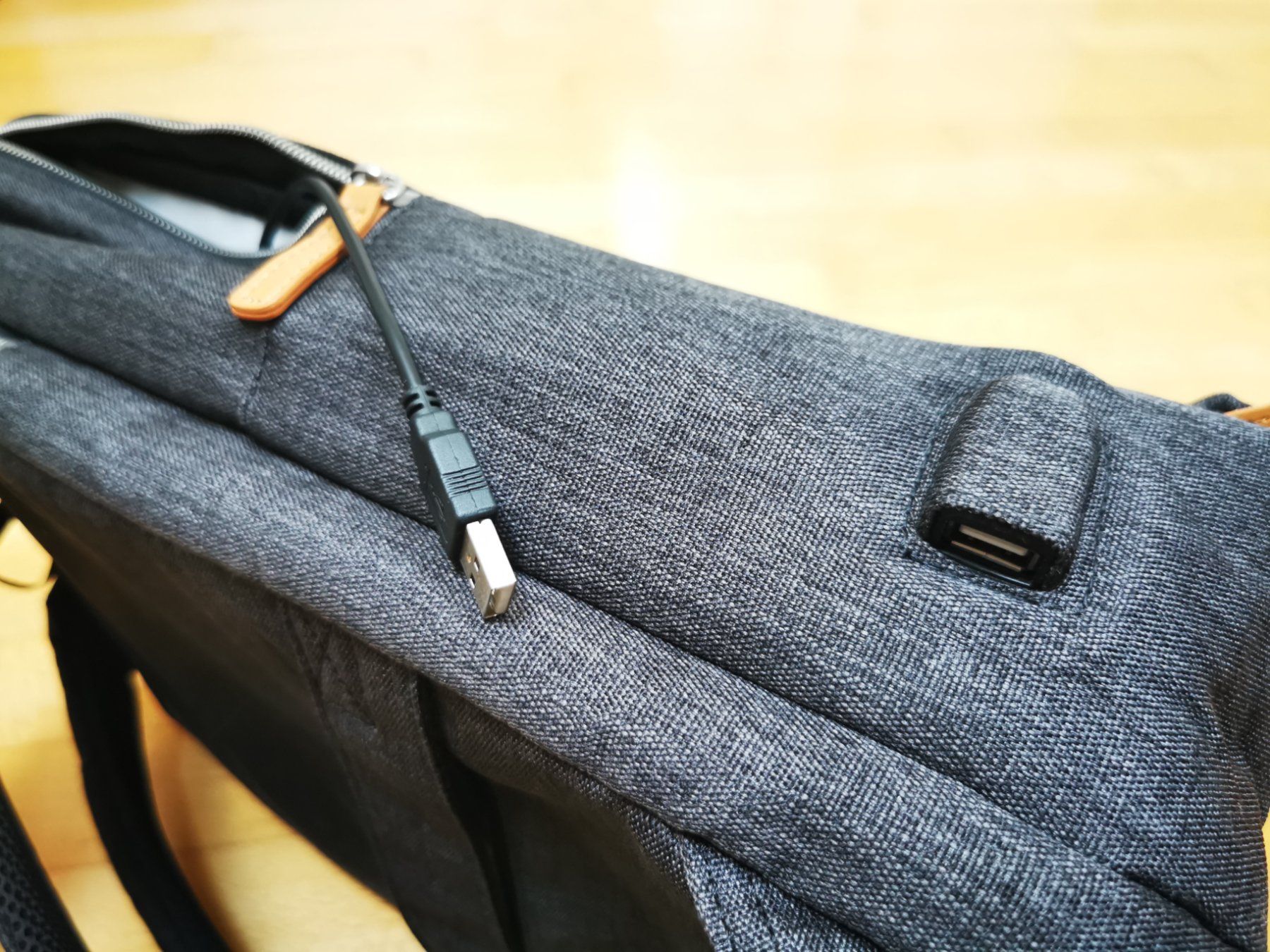 Nordace Zaini: Nordace Siena, Smart Rucksack – Usato da Winterthur venduto da Gian_Marco 6