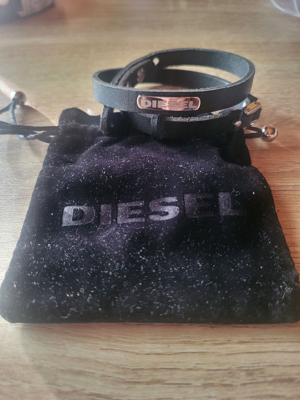 Diesel Bracciali & Braccialetti: Bracelet DIESEL cuir noir double tour – Nuovo e nell'imballaggio originale da Troistorrents venduto da ami_mzq5