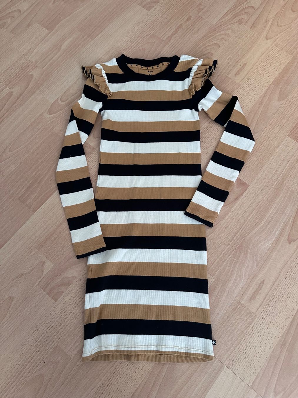 Vestiti & Gonne: Robe rayée manches longues / marque WE, taille 146/152 – Usato da Peseux venduto da GSM757805