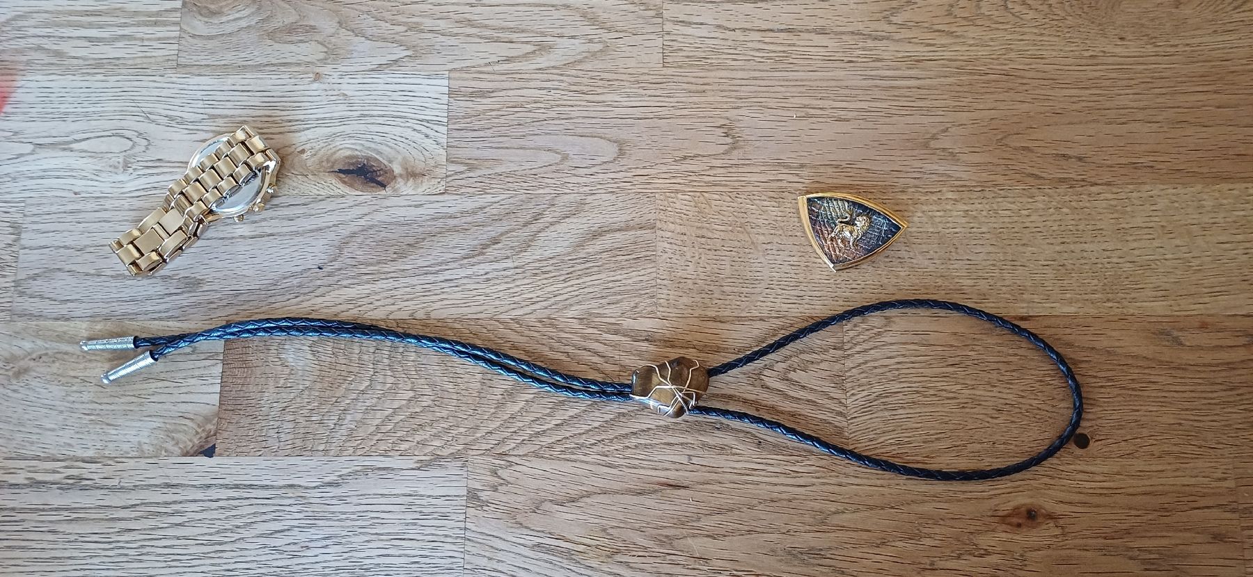 Autres bijoux: Lot Modeschmuck Uhr – D'occasion à Flawil par Pinkmalibu