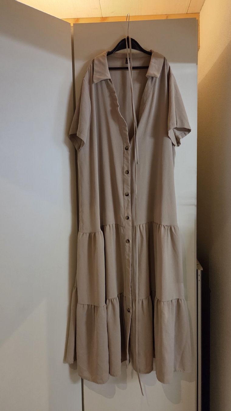 Lots de vêtements: Umstands Sommerkleider XXL – D'occasion à Guntmadingen par Turnschneehase 1
