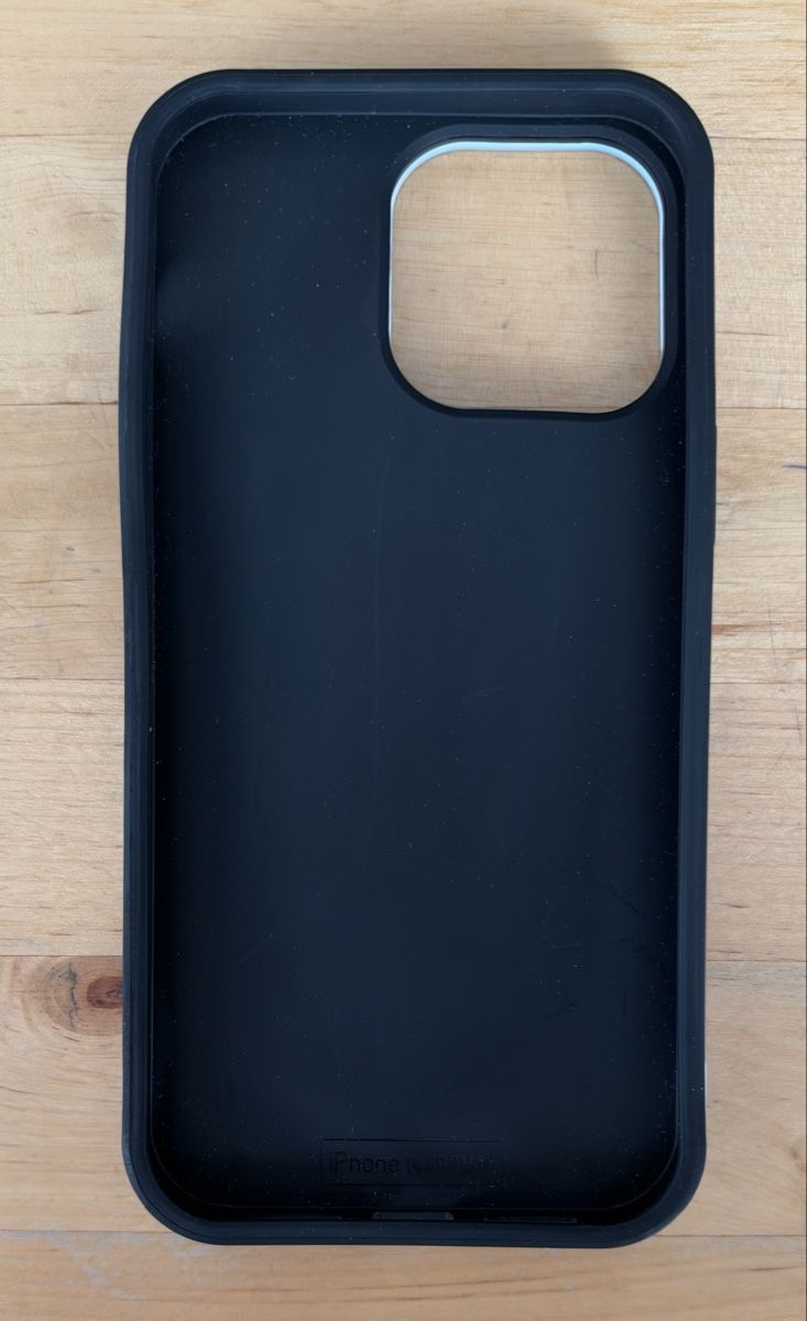 Cover & Protezioni schermo: iPhone 14 Pro Max - Burga Case – Usato da Cham venduto da Shirin.M 4
