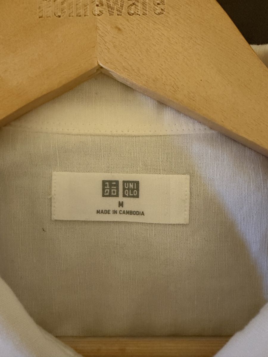 Chemises: Uniqlo Leinenhemd Kurzarm Weiss Gr. M – D'occasion à Zürich par jak_89nh 2