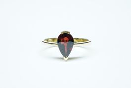 Fingerring Gelbgold mit Granat