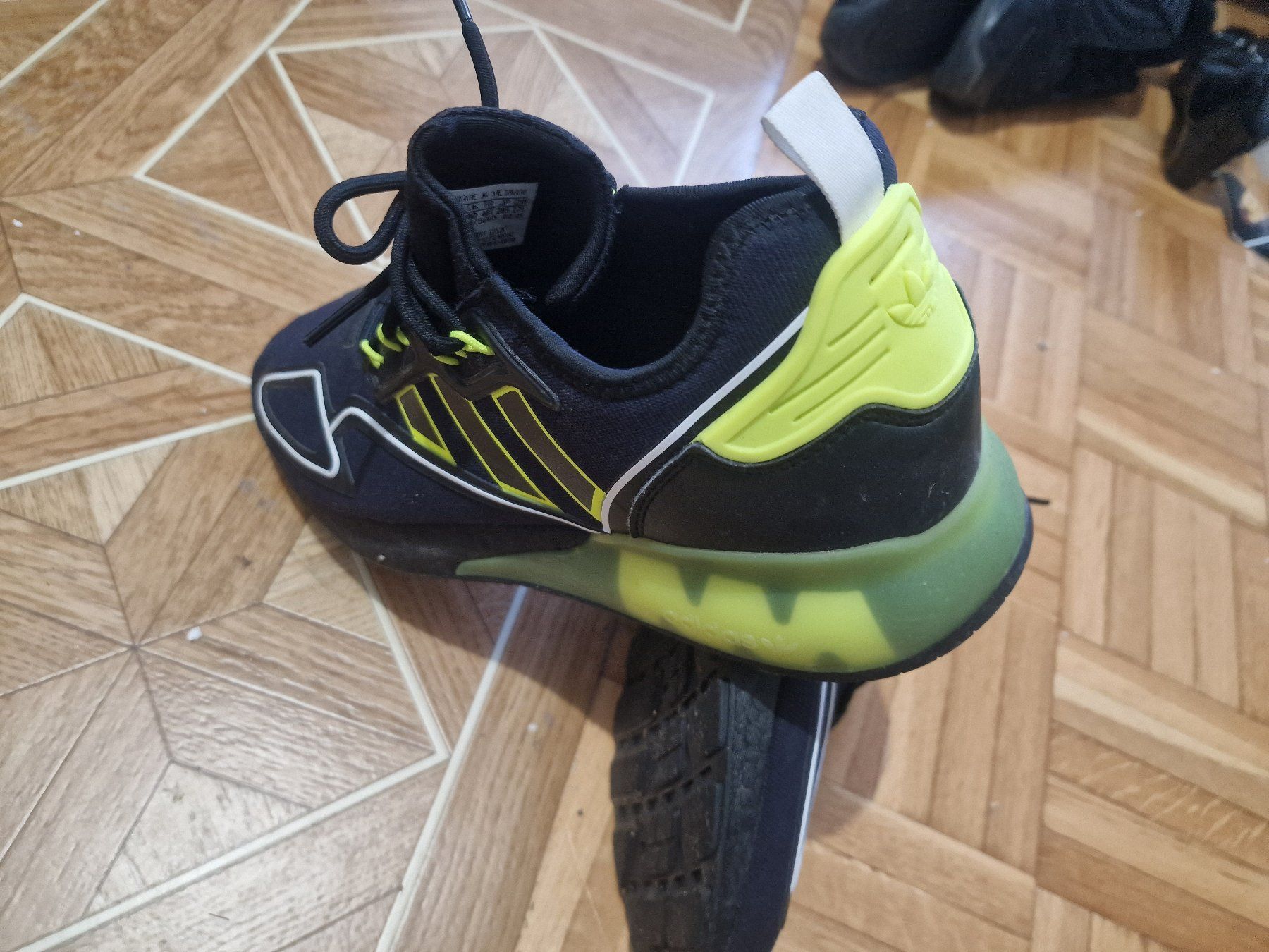 Adidas Scarpe da uomo: Chaussure Adidas Original – Usato da Mont-sur-Lausanne venduto da Didinho 3