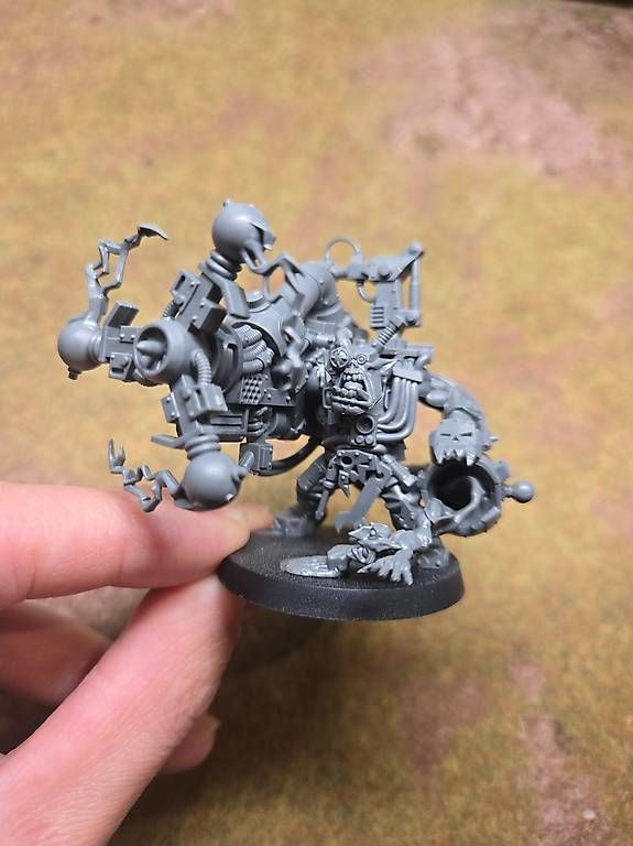 Kit di modellismo & Modellini statici: Warhammer 40k Orks: Big Mek – Usato da Kloten venduto da Kenneth_Iselin