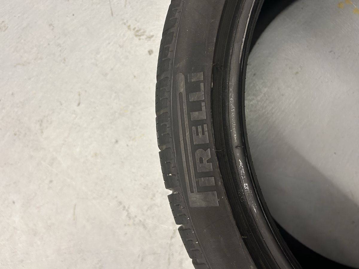 Pneus & Kompletträder: 2x Pirelli 255/35 R19 Winterreifen – Gebraucht aus Uznach von Kushmanguli 1