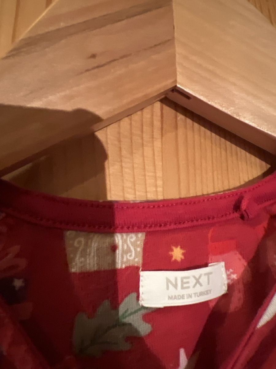 Next Kleider & Röcke: Next Weihnachtskleid rot Grösse 110 – Gebraucht aus Wallisellen von sarinavs 1