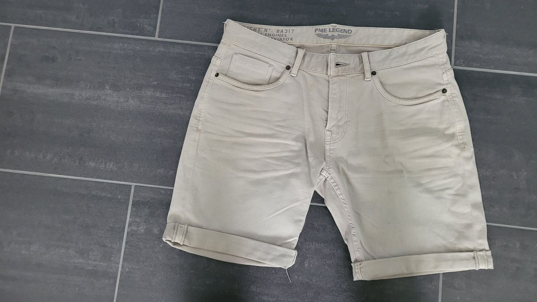PME Legend Pantalons: Shorts, PME Legend – D'occasion à Sins par dsto