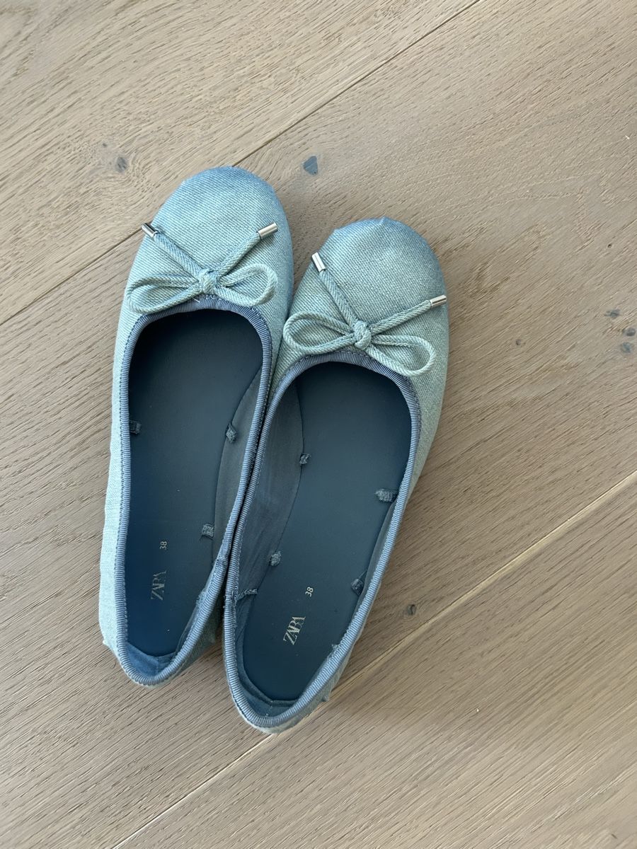 Zara Scarpe da donna: Ballerinas Jeans Gr. 38 Zara hellblau – Usato da Zug venduto da Gibbi80 1