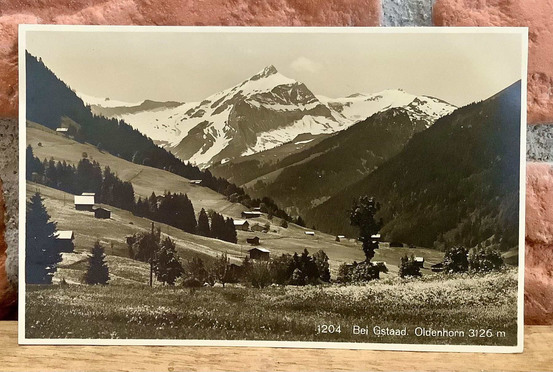 Cartoline postali: Bei GSTAAD & Oldenhorn - Berner Oberland – Usato da Root venduto da ENGLAND-TREASURES