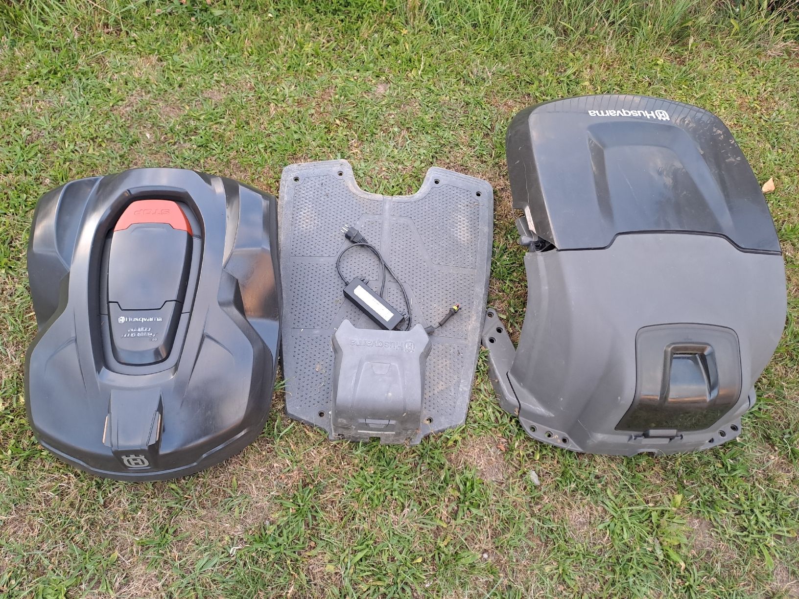 Husqvarna Tagliaerba: Automower Husqvarna 320  – Usato da Gossau SG venduto da MX450