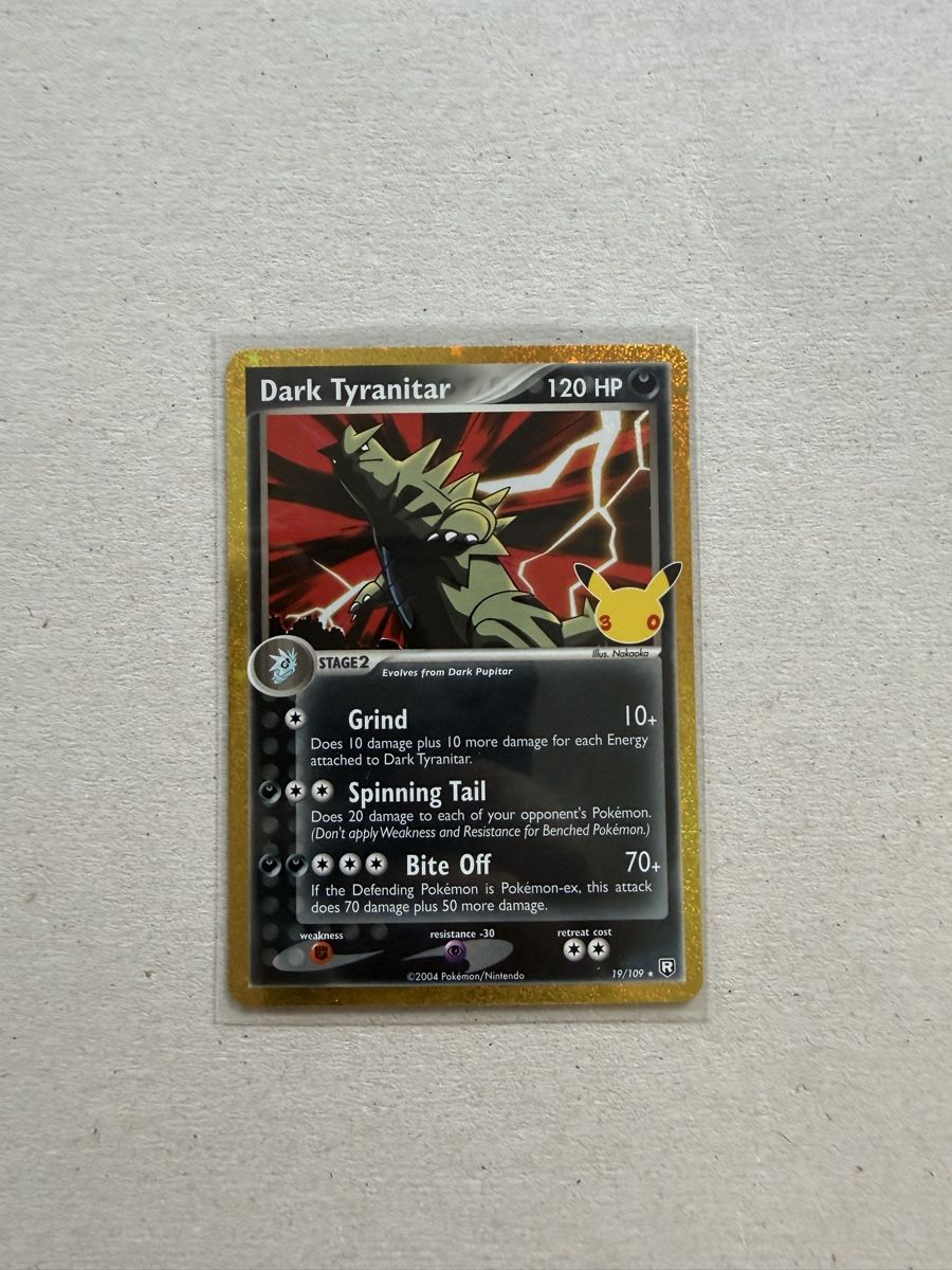 Pokémon Carte collezionabili: Tyranitar Pokémon 30th Celebration – Nuovo (secondo la descrizione) da Näfels venduto da Faiden