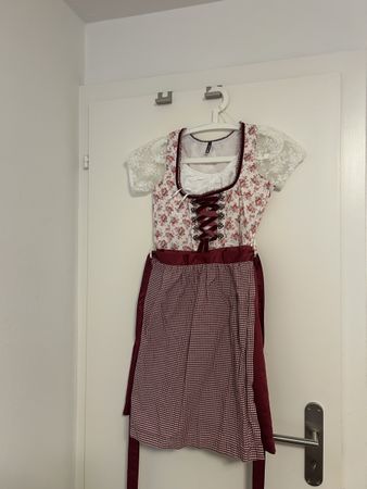 Dirndl Kleid mit Spitzenbluse weiss rot kariert kurz
