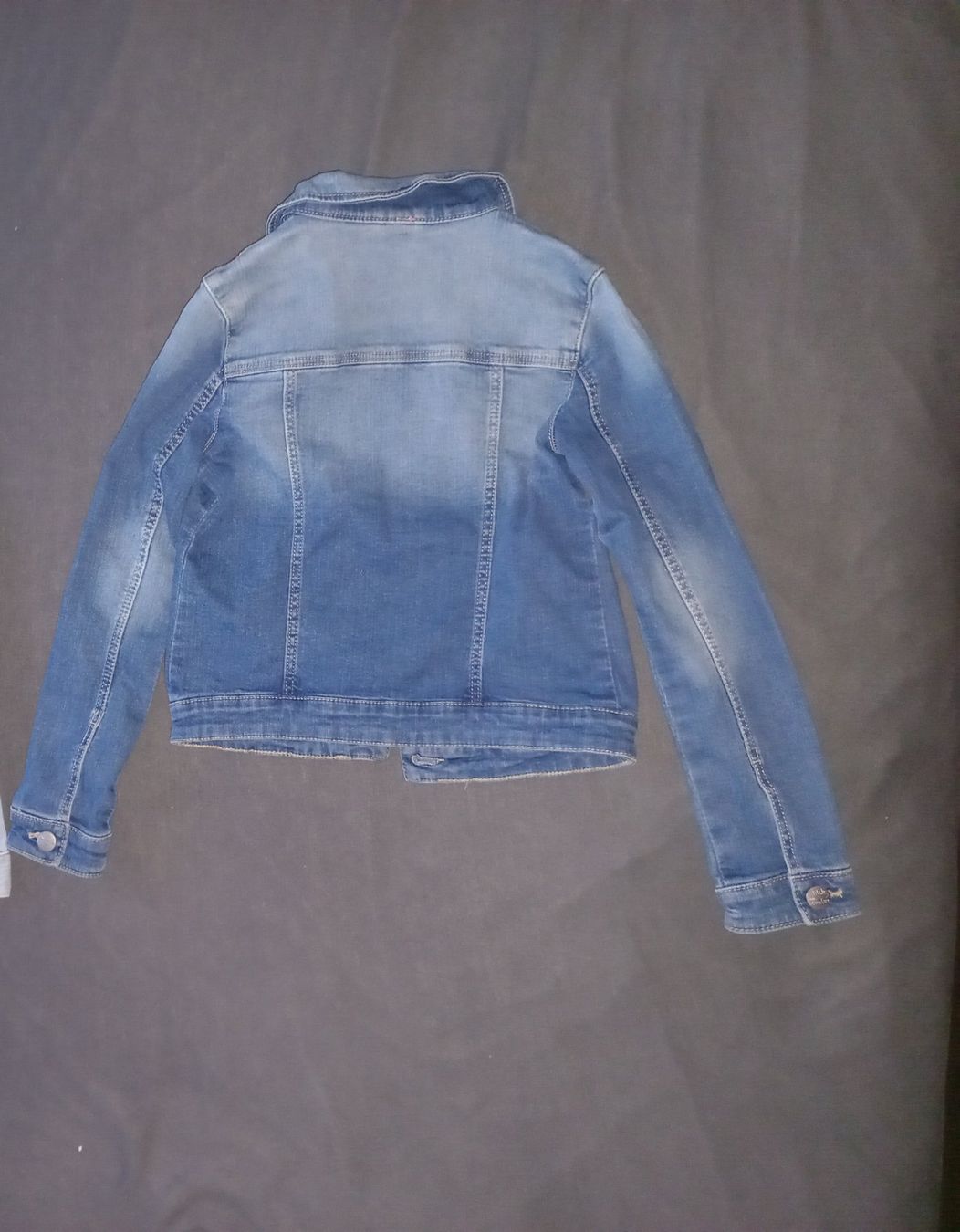 Vestes & Manteaux: Jeans Jacke gr. 134 – D'occasion à Bachenbülach par enigmatic 1