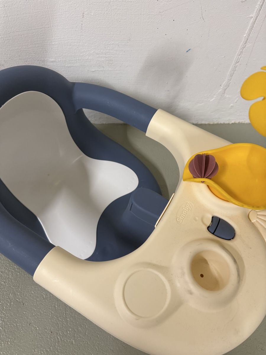 Badespass: Smoby Babybadesitz mit Spieltisch – Gebraucht aus Oberglatt ZH von vabend 3