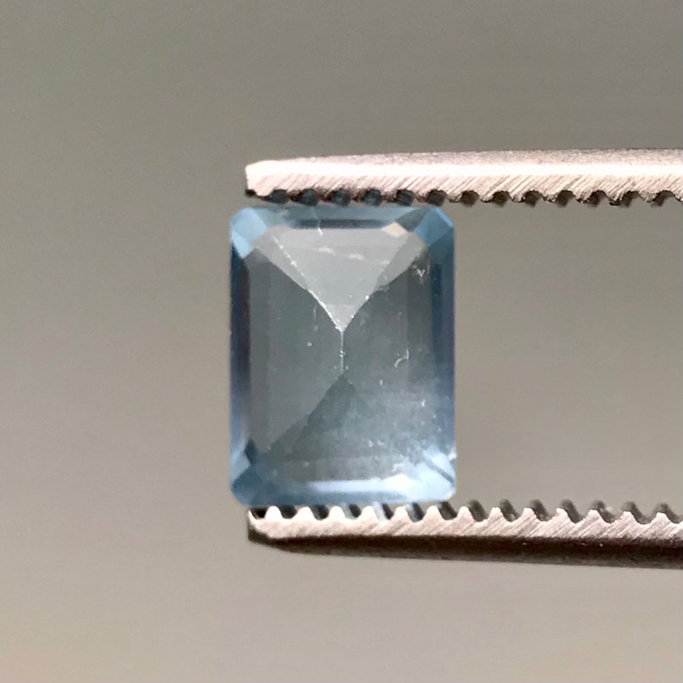 Pietre preziose: top Aquamarin Edelstein, 1.7 Karat, milchig hellblau – Nuovo (secondo la descrizione) da Biel venduto da djvalbnc 8