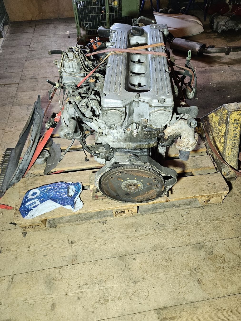 Mercedes-Benz Motori: Mercedes M110 280 Motor – Difettoso da Ebertswil venduto da Bolomotos 2