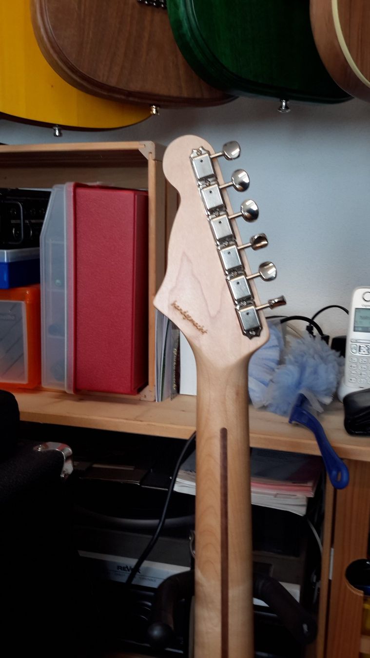 Strumenti musicali: Strat Black Limba W.L. Unikat – Nuovo e nell'imballaggio originale da Ruggell venduto da walaregu 3