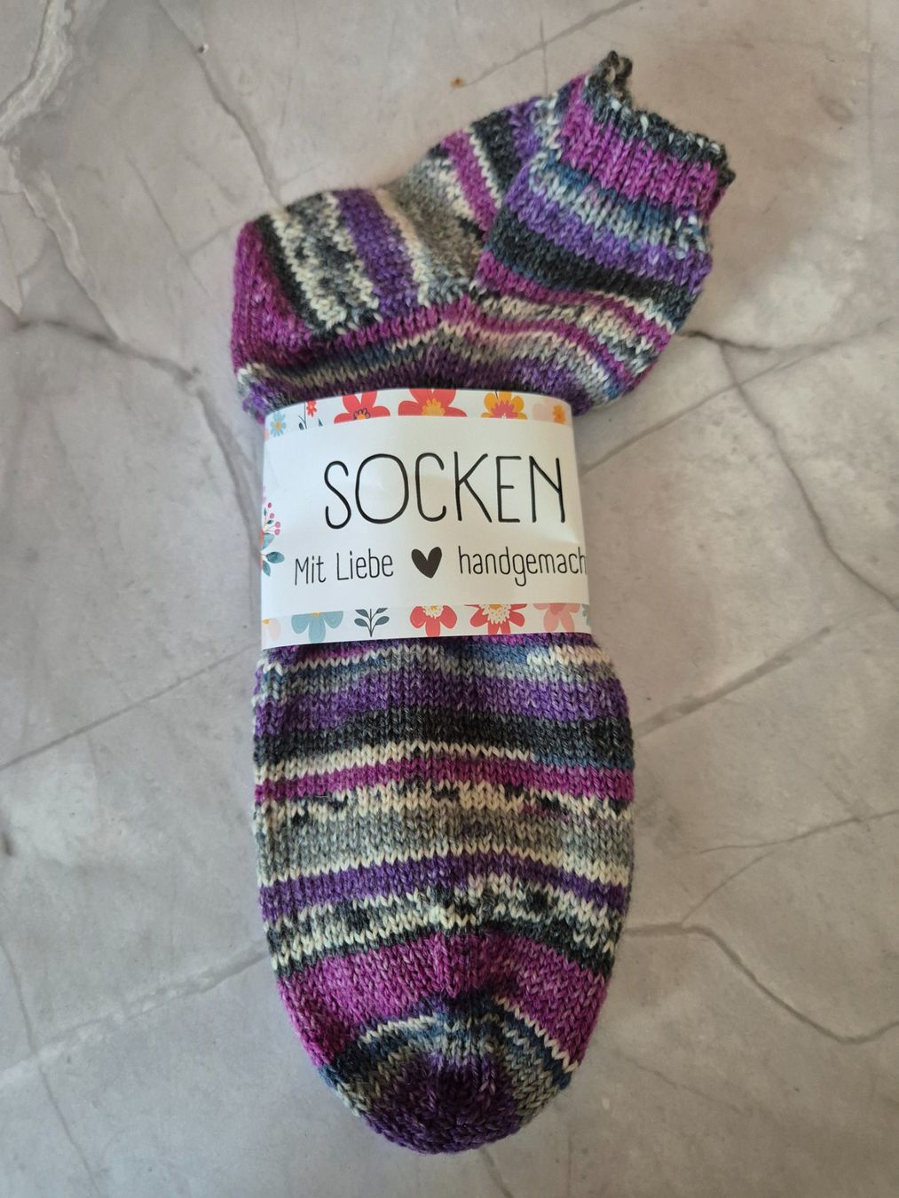 Socken: Sneakers Gr. 40/41 - Handmade – Neu und originalverpackt aus Lyssach von ladyfly 1