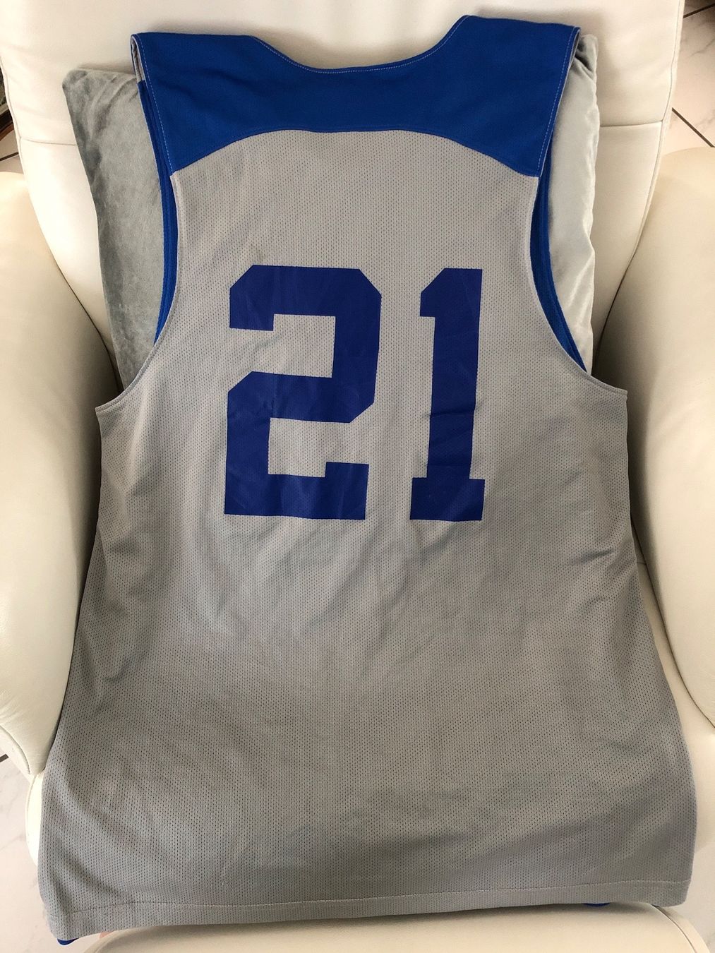 Leibchen & Hosen: Basketball-Tricot YDBL Nr.21 – Gebraucht aus Bettwiesen von cofrarium 3