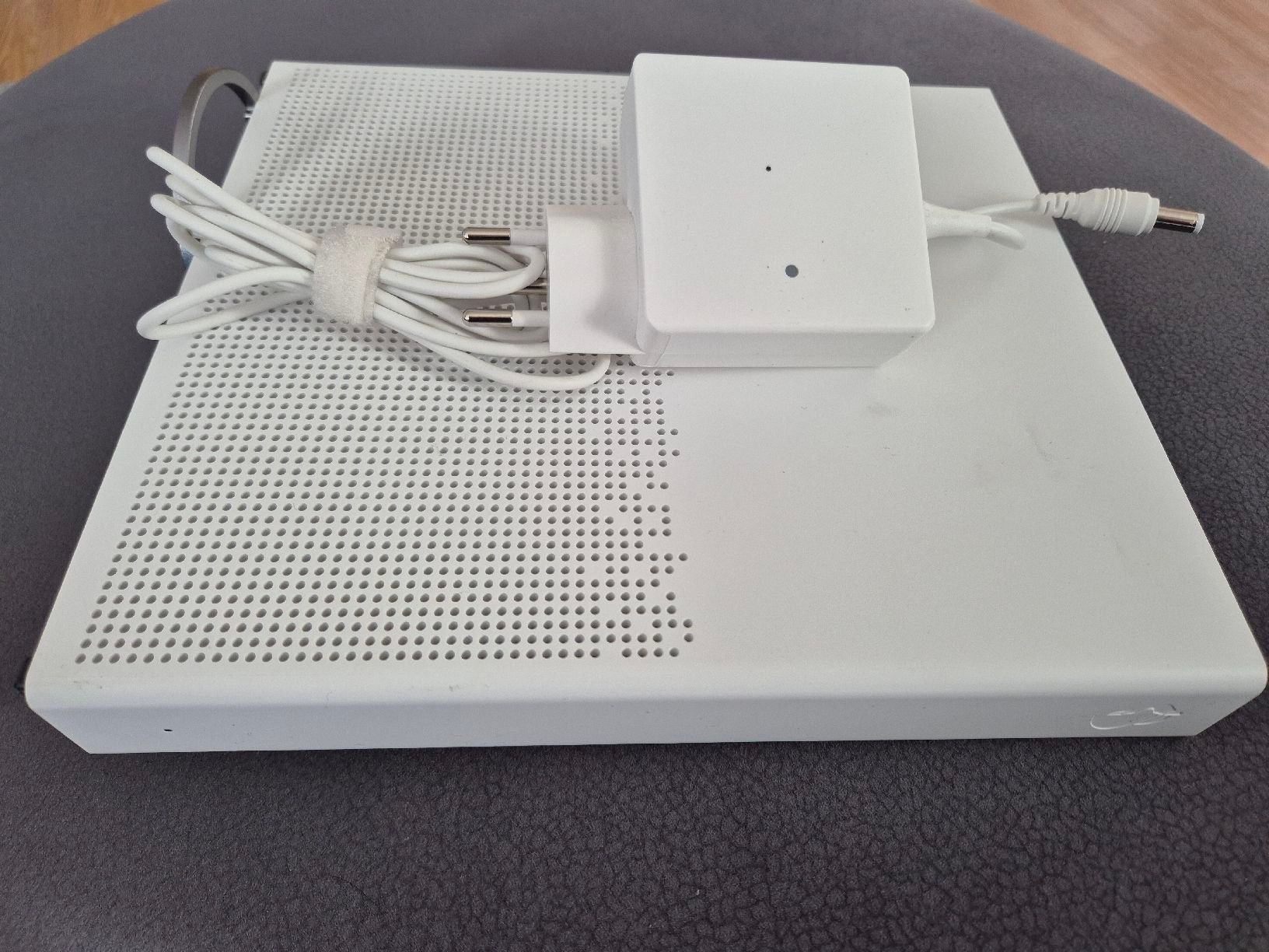 Swisscom Modem & Router: SWISSCOM Internetbox 3 mit Garantie – Usato da Mettendorf TG venduto da Ricardo-Bazar 1