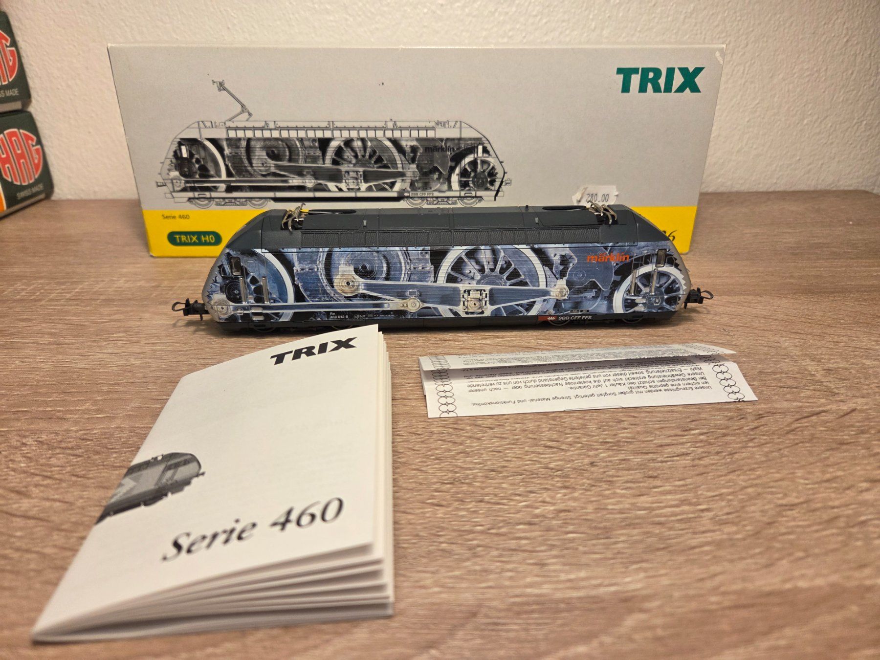 Trix Modellini di ferrovie: Trix 22726 E-Lok Re 460 "Industrie" SBB H0 – Nuovo e nell'imballaggio originale da St-Aubin-Sauges venduto da Lo_Go 6