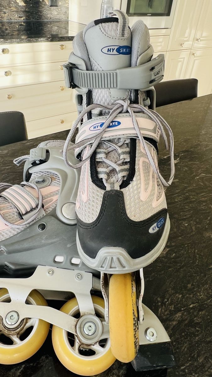 Pattini in linea & Pattini a rotelle: Inlineskates HY Skate Lady Grösse 37 – Usato da Röschenz venduto da tan_xlt9