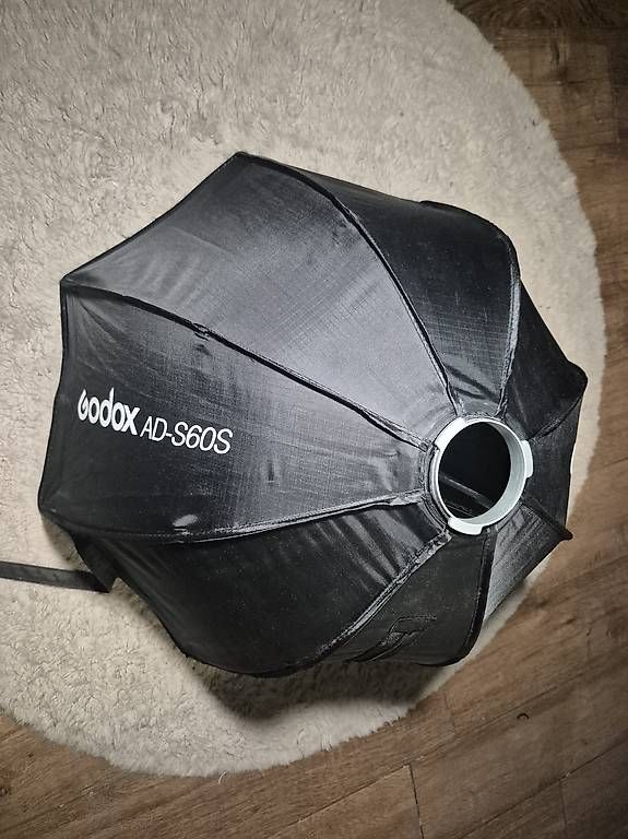 Flashs: Godox AD-S60 Softbox (60cm) – D'occasion à Luzern par Various-Outlet
