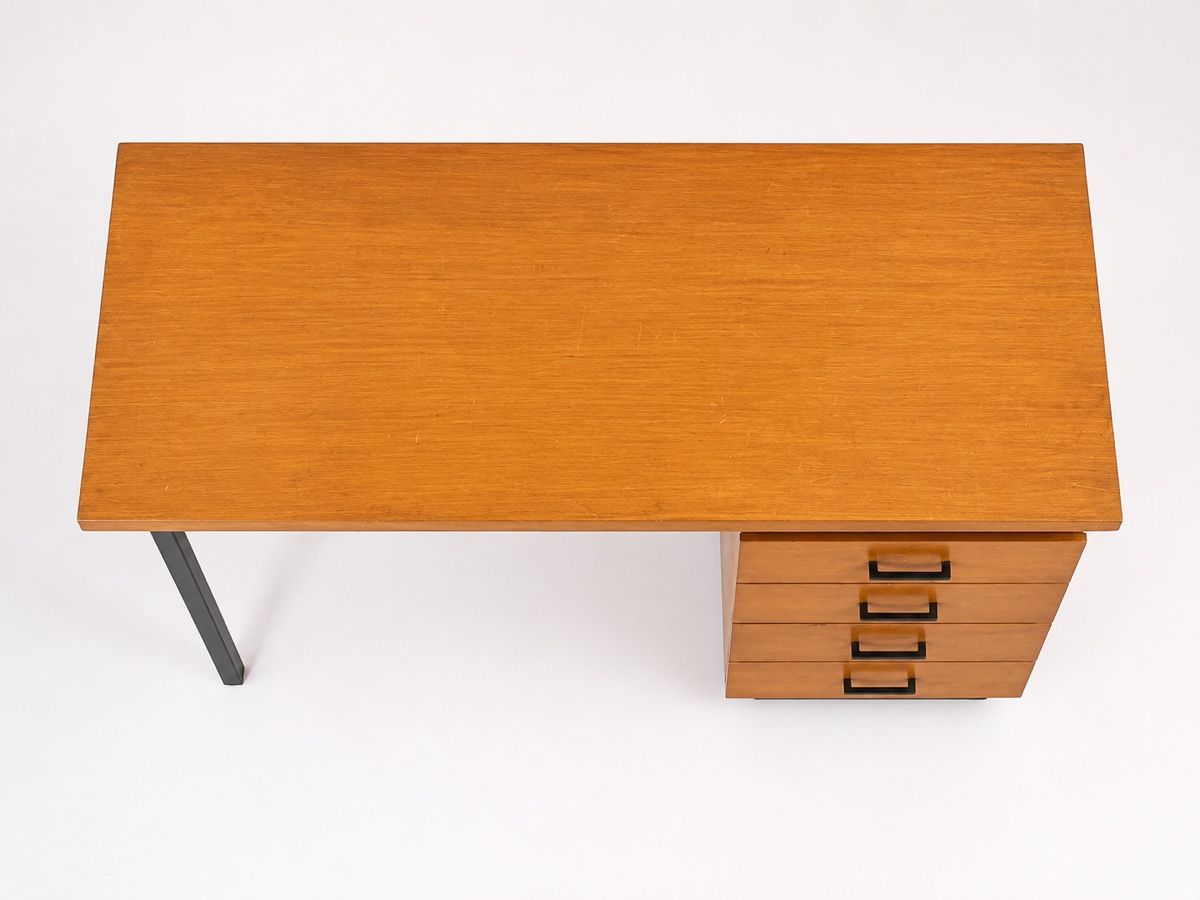Schreibtische: Mid-Century Schreibtisch – Gebraucht aus Horw von Ziski1 1