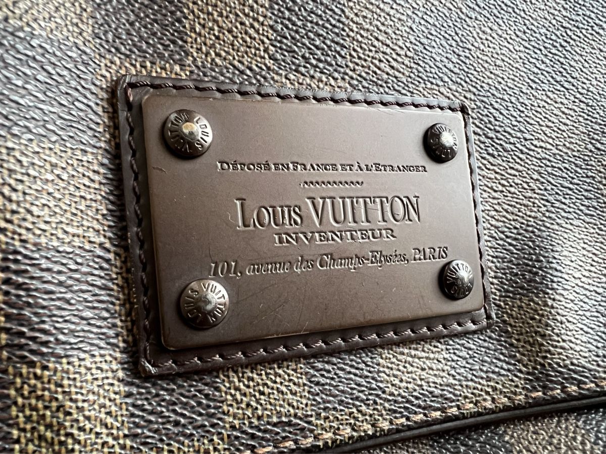Louis Vuitton Taschen: Louis VUITTON Umhängetasche Modell Brooklyn – Gebraucht aus St. Gallen von Mokki2014 1