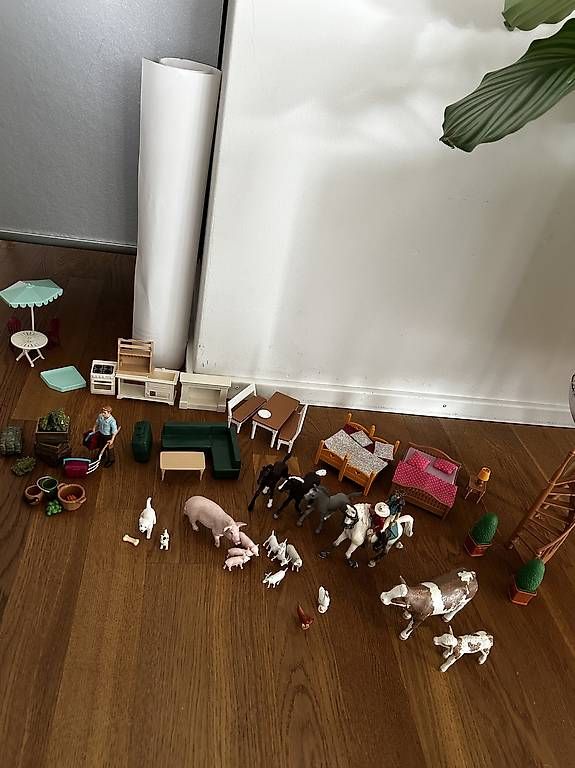 Case e mobili per bambole: Puppenhaus Barbyhaus – Usato da Sempach venduto da AxhaKob81 4
