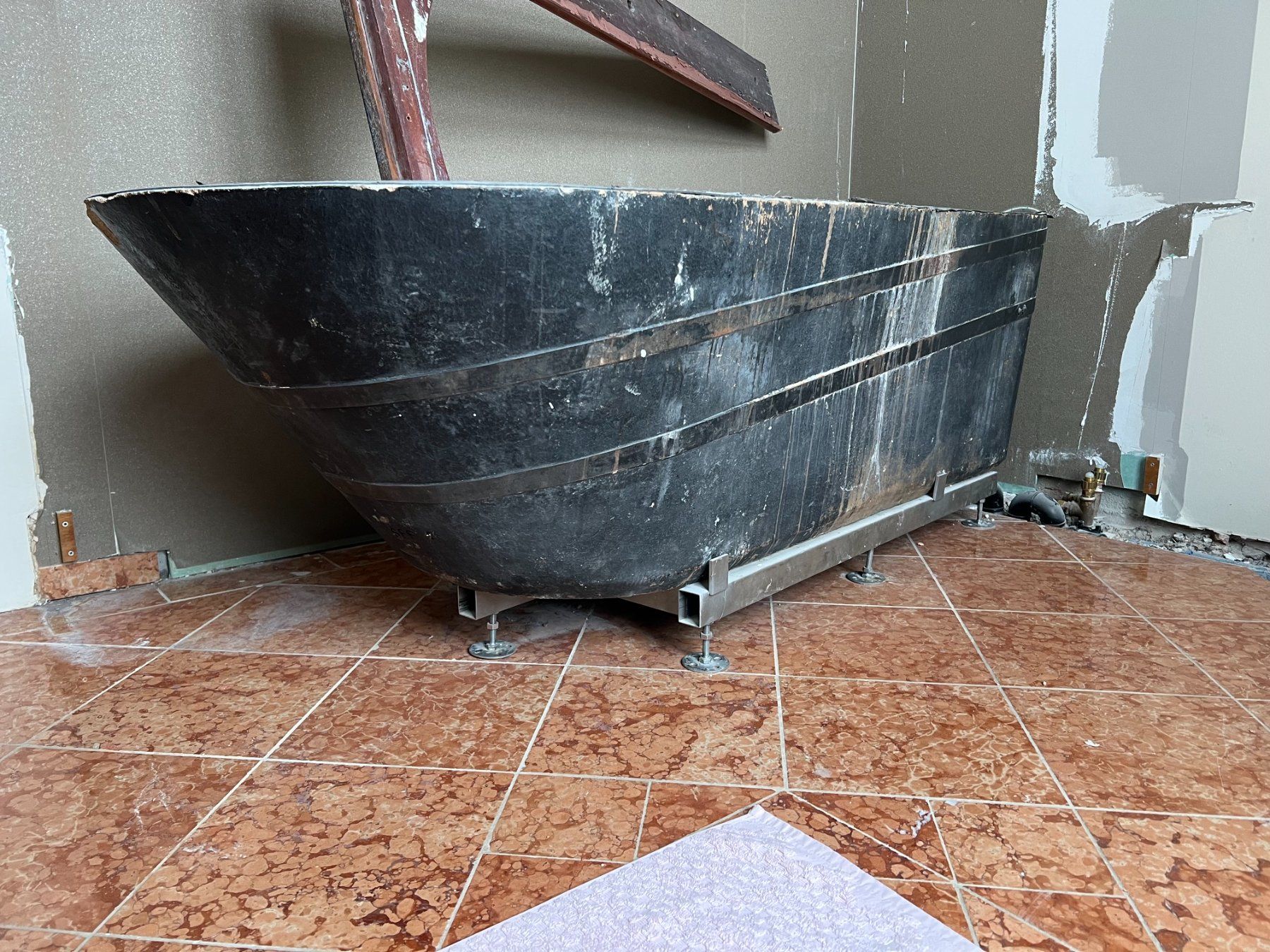 Vasche da bagno: Antike Badewanne – Usato da Basel venduto da 3012ost 8