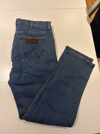 Men's Wrangler Greensboro Jeans 34x34 Regular Straight Fit B