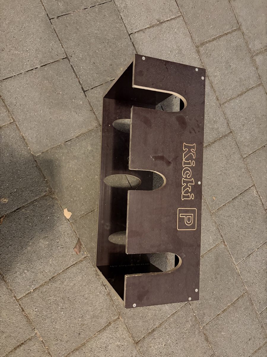 Autres décorations & accessoires: Micro Scoter Parking / Kiki Parking – D'occasion à Oberkirch LU par moia76