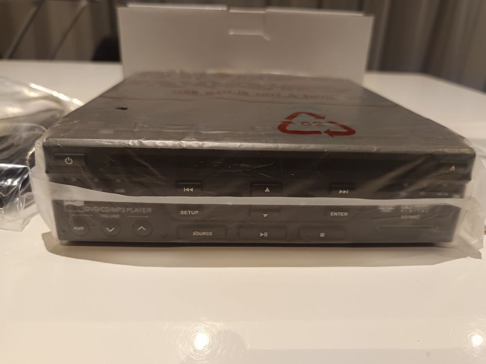 Radios: Neuer Autoradio mit CD/ DVD – Neu und originalverpackt aus Buchs SG von sem_vd5r 4