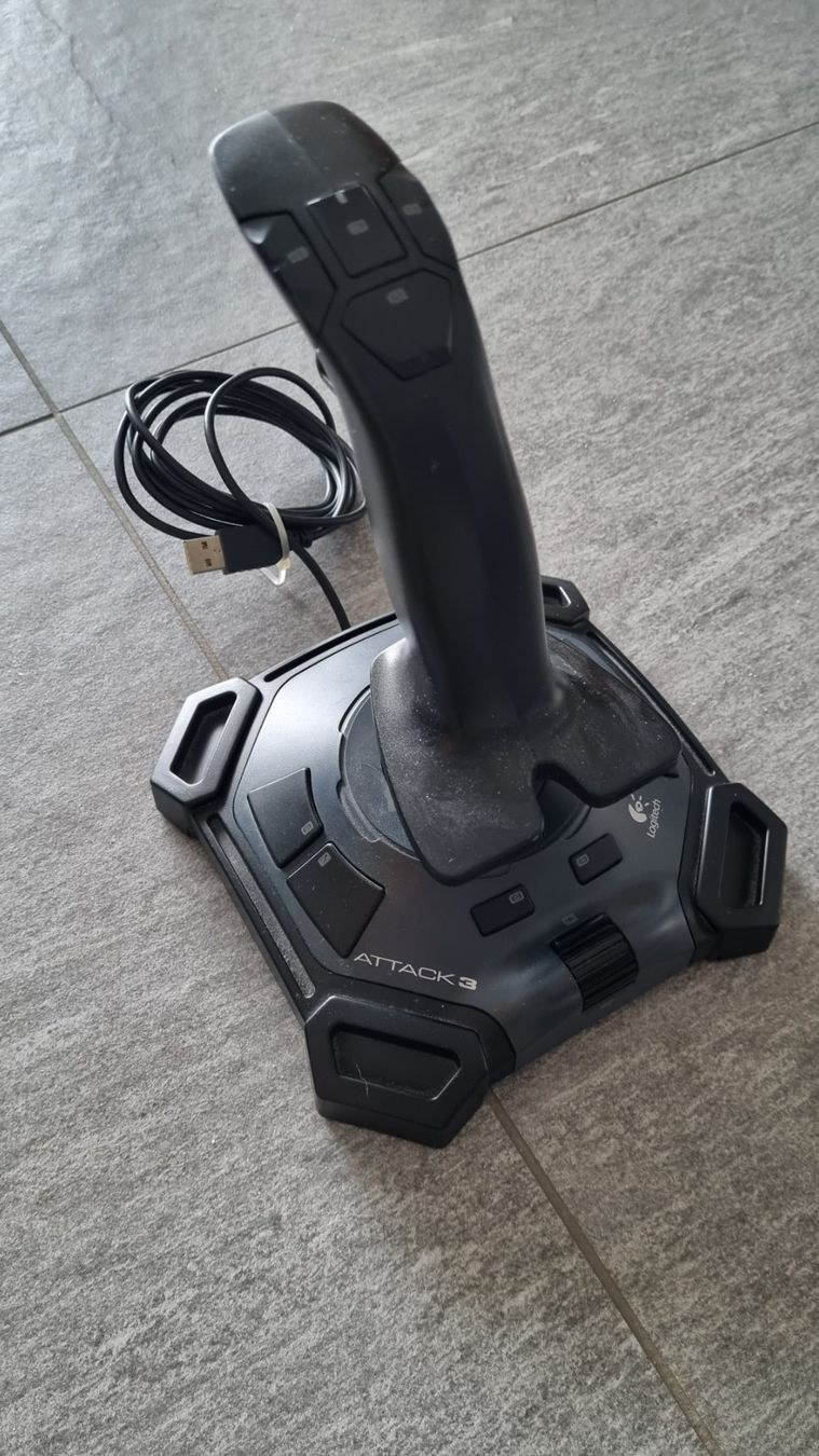 Logitech Controller: Joystick Controller Attack 3 von Logitech – Usato da Steffisburg venduto da fischli58