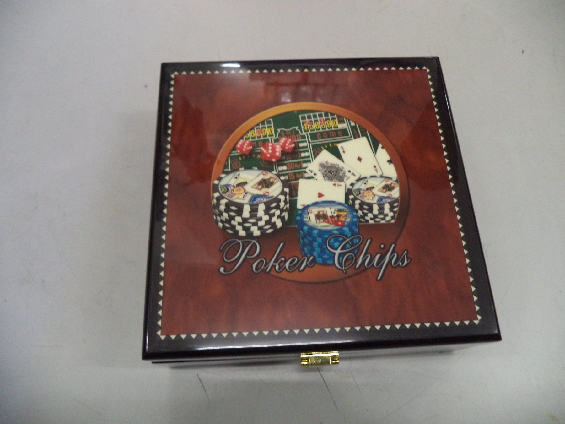 Spiele: Poker Chips Set in toller Holz Box – Neu (gemäss Beschreibung) aus Rieden AG von Wirth03