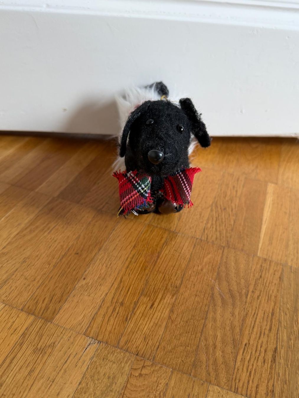 Giocattoli: Schottischer Glückshund mit Glöckchen - Winter Deko! – Usato da Zürich venduto da sir_g6hp