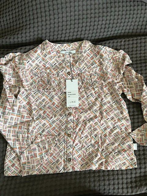 Camicette, T-shirt & Top: Bluse langarm, Marke Noppies, Grösse 104, Neu – Nuovo (secondo la descrizione) da Kloten venduto da Monkell