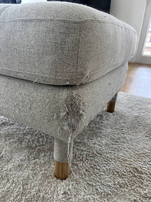 Sofas: Sofa mit Hocker, hellgrau-beige – D'occasion à Au SG par Liinii17 3