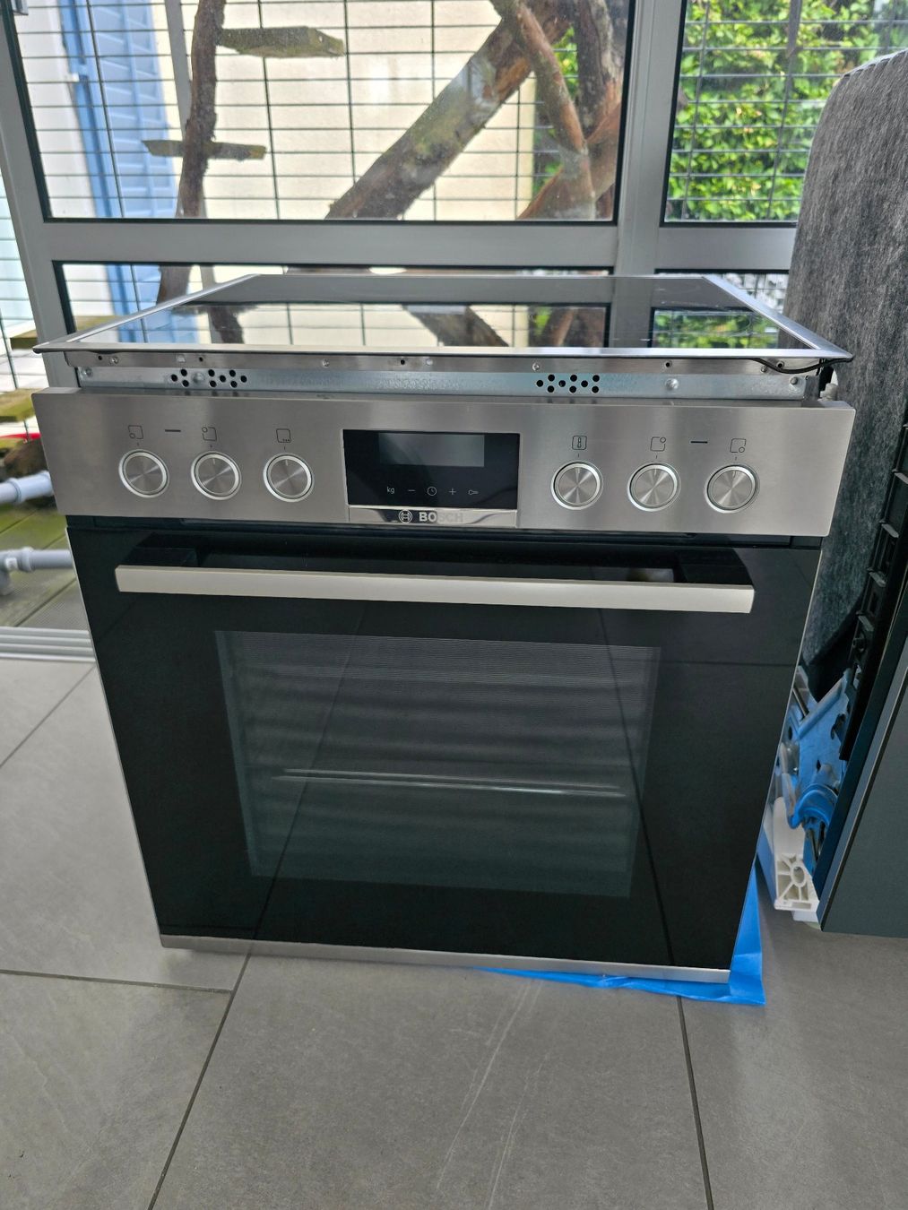 Cucine: Einbaubackofen mit Glaskeramik – Usato da Schleinikon venduto da Egwa