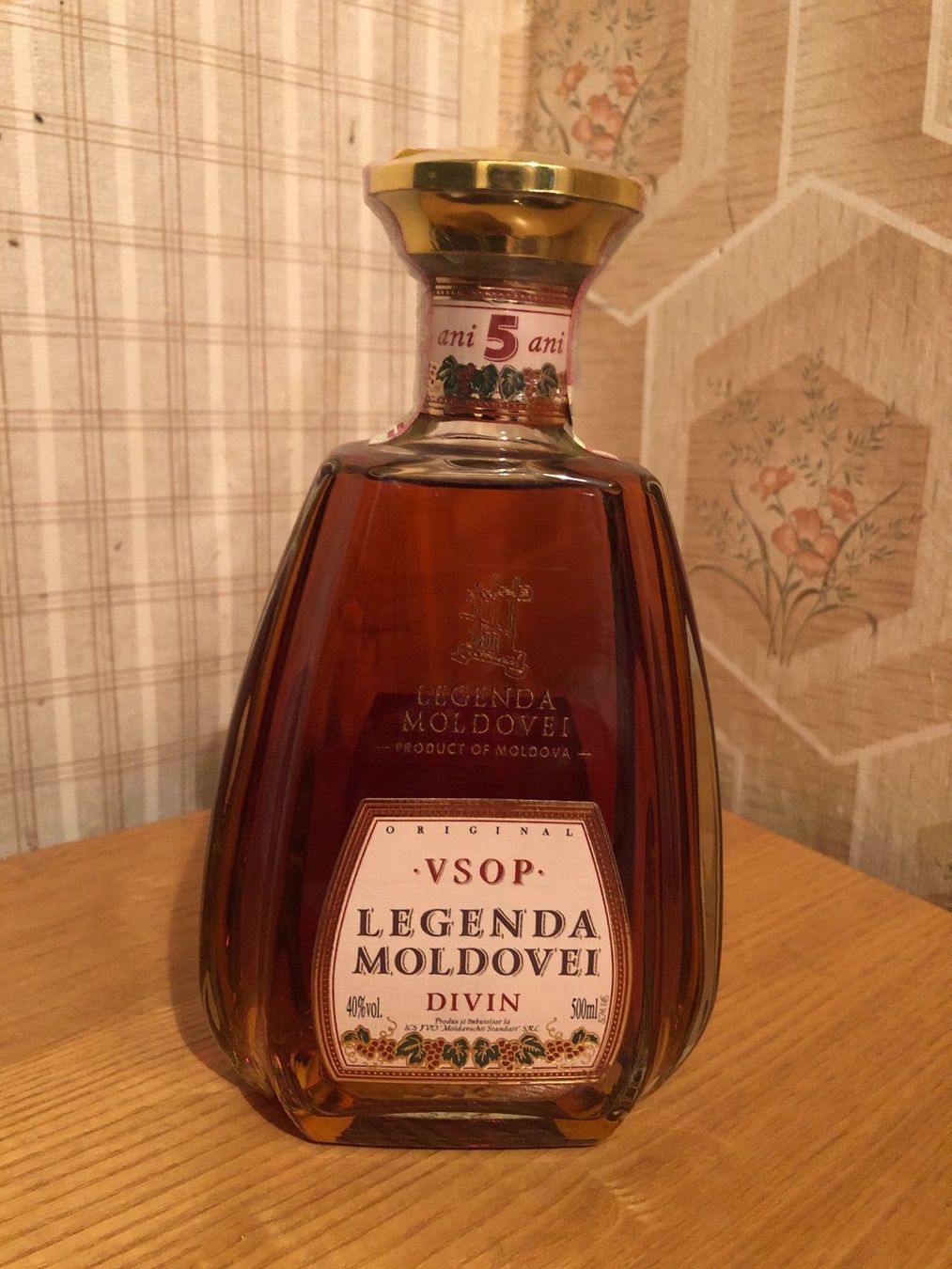 Bevande alcoliche: DIVIN Legenda Moldovei V.S.O.P. 5 J – Nuovo e nell'imballaggio originale da Wald ZH venduto da mlnt 7
