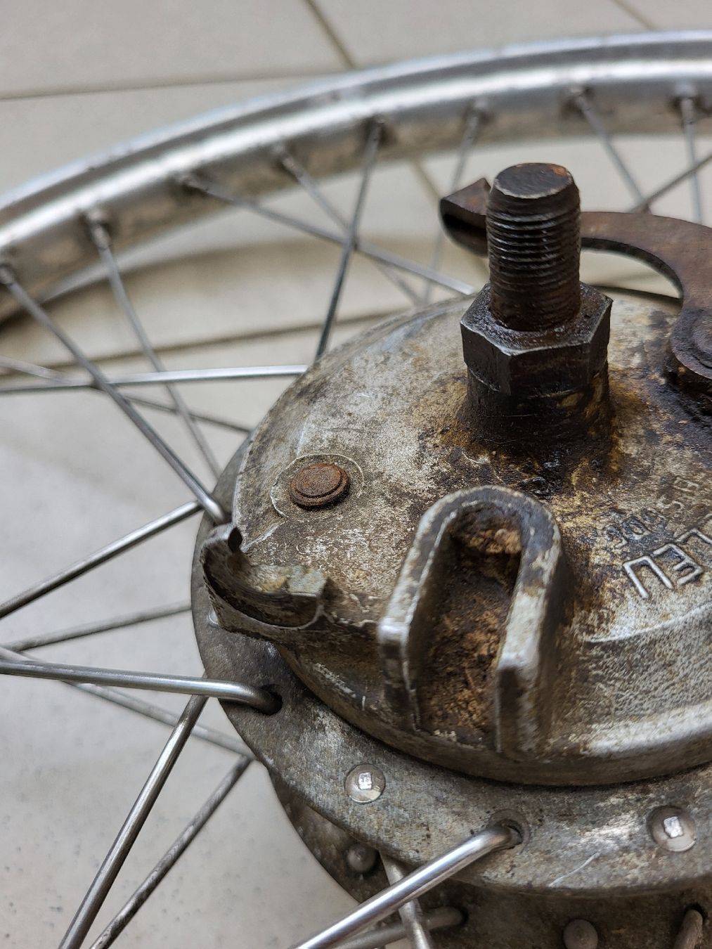 Pneumatici & Ruote complete: Vorderrad 17" Weinmann Puch – Usato da Cagiallo venduto da giulioci89 4