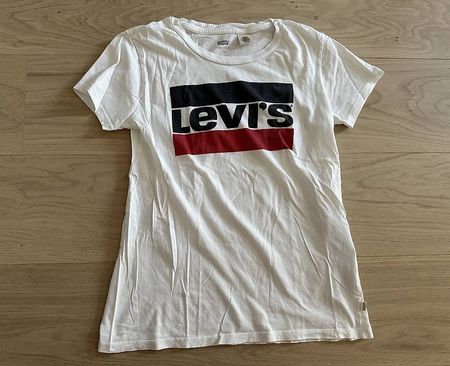 T-shirt Levis taille XS neuf blanc noir rouge