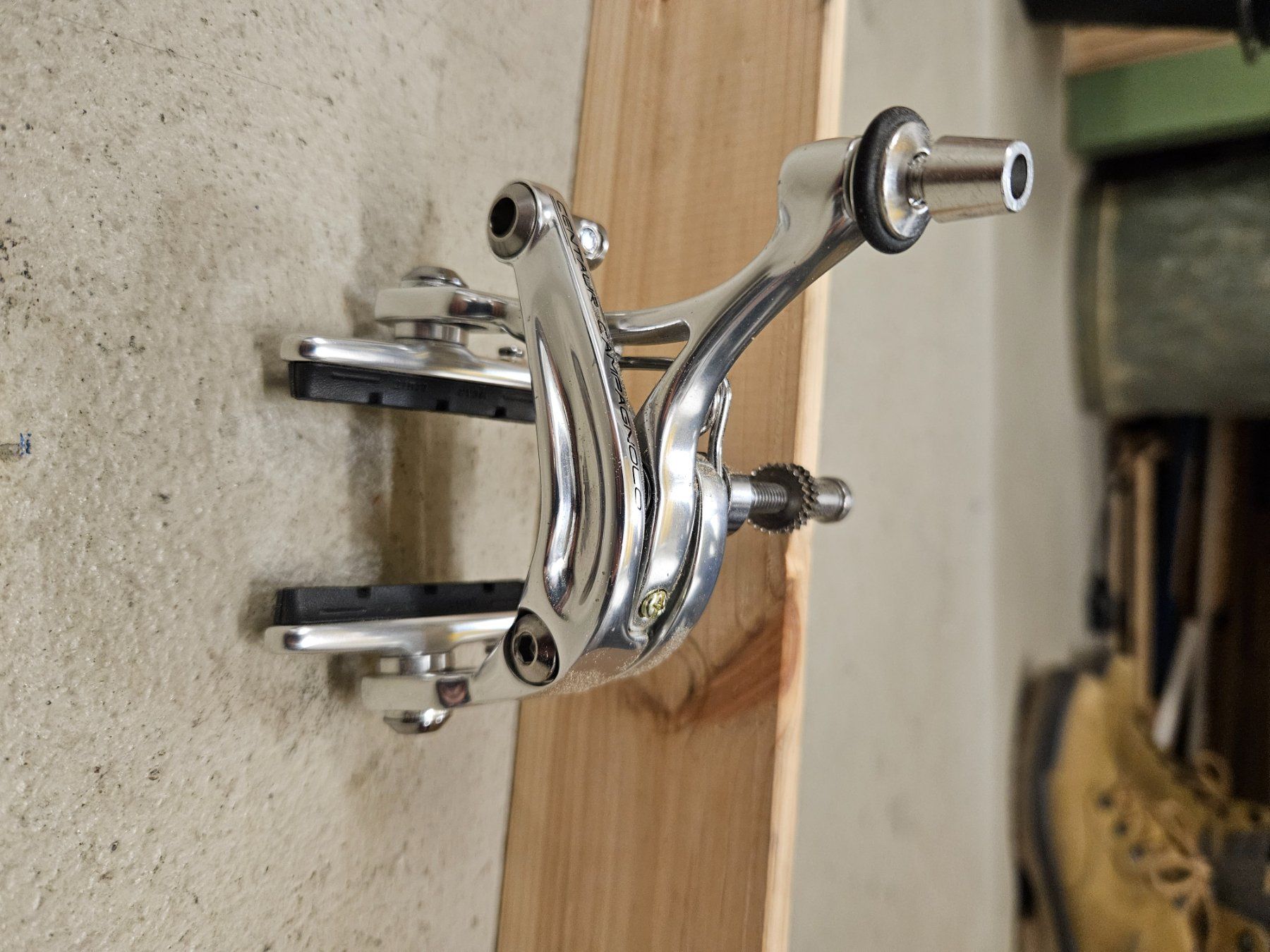 Campagnolo Pezzi di ricambio: Campagnolo Bremsen Vorderrad & Hinterrad Ungebraucht – Nuovo (secondo la descrizione) da Zürich venduto da dom_7d9b