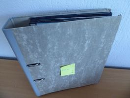 Interessantes Album Motive Pferde mit 86 Seiten Inhalt