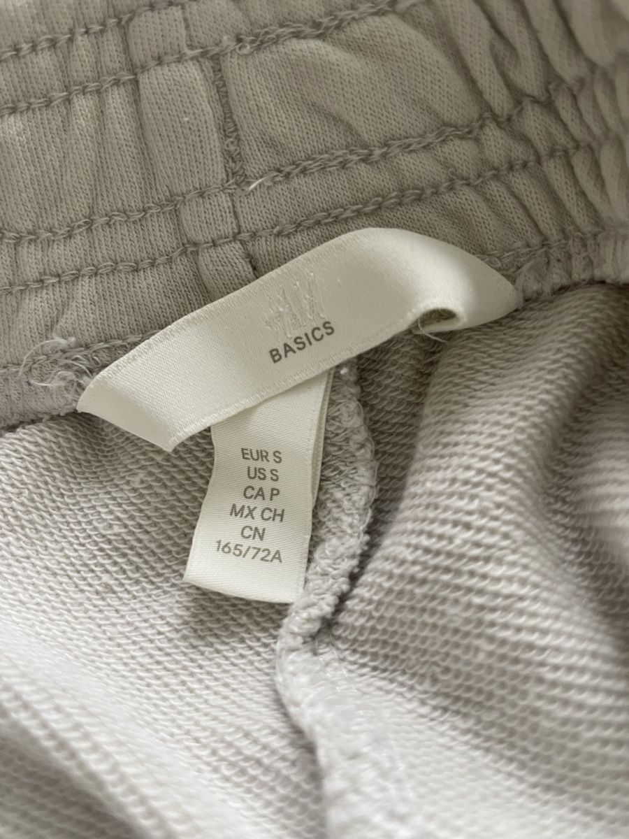 Pantaloni: Beige Shorts, Grösse S von H&M Basics – Nuovo (secondo la descrizione) da Untersiggenthal venduto da bla_55sl 2