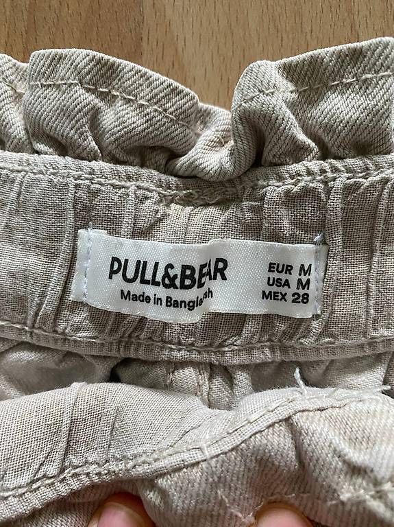 Pull&Bear Pantaloni: Hose beige Pull & Bear Grösse M – Usato da Zürich venduto da Ma_Go 2