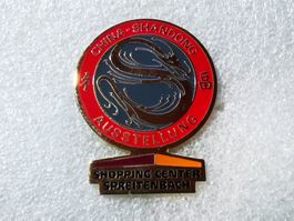 Ansteckpin 98:  Shopping Center Spreitenbach China Shandong